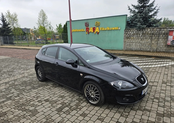 Seat Leon cena 24900 przebieg: 124000, rok produkcji 2009 z Czempiń małe 121